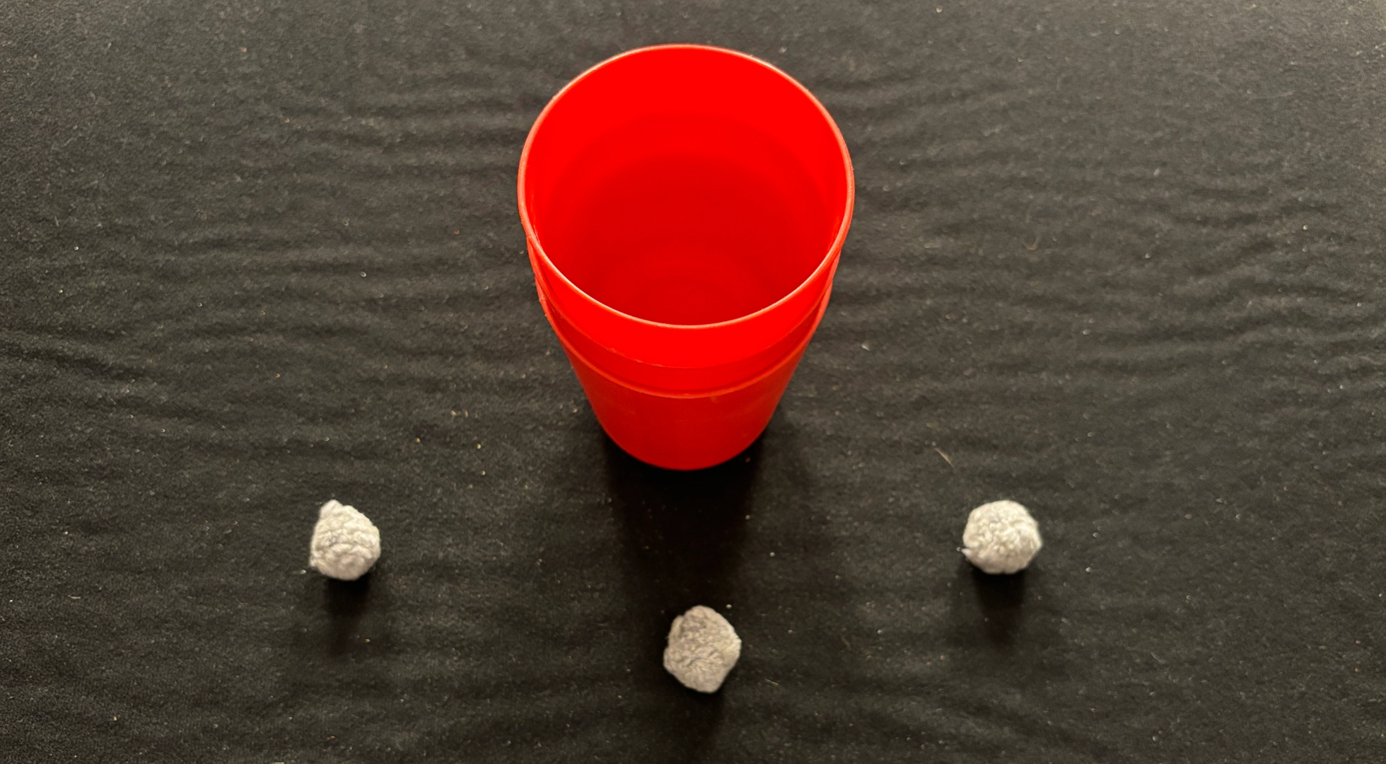 Fundamente 1.3 – Ein einfaches Becherspiel